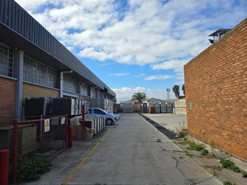To Let commercial Property for Rent in Montague Gardens Western Cape